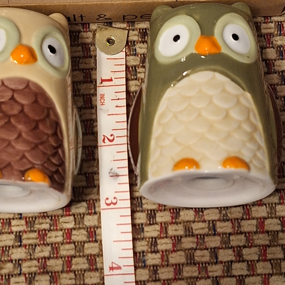 Marshalls Cute Owl Ceramic Salt & Pepper Shakers - Cream and Green Never Used - Picture 10 of 10